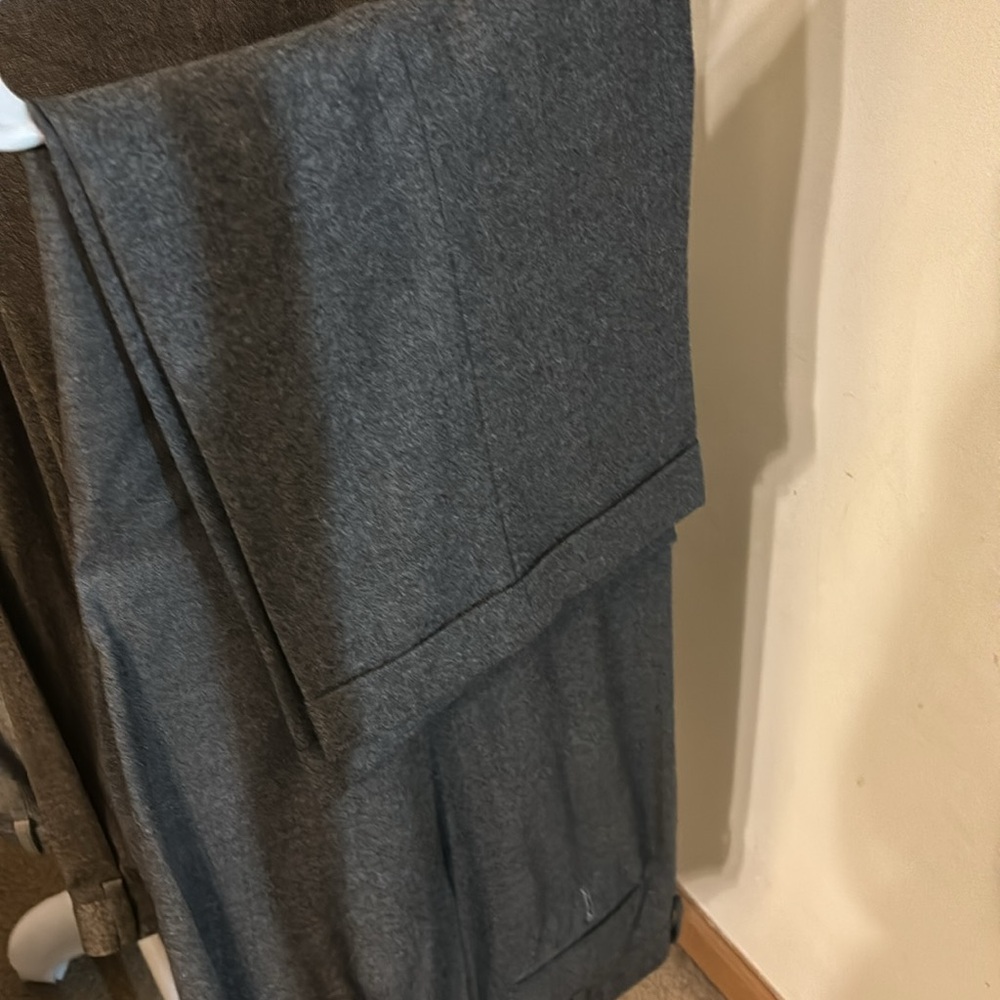 COPY - Brooks Brothers pans Man 38R like new